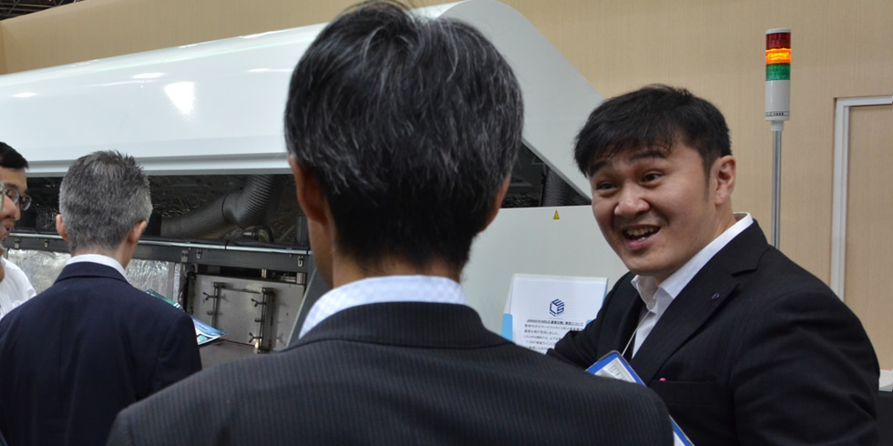 “第10届日本国际汽车电子技术展”会场景象